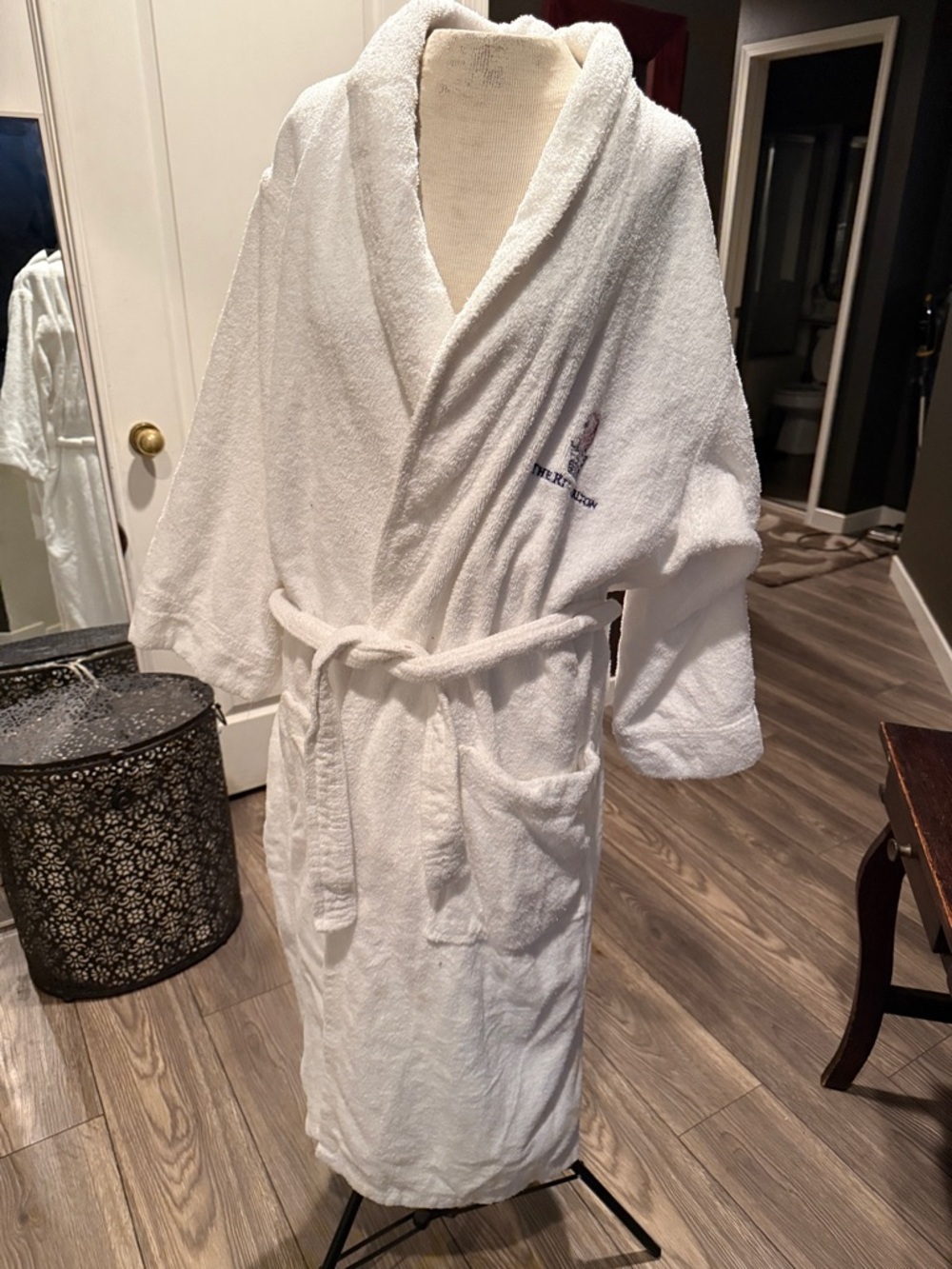 The ritz Carlton Bernard Robes Plush white Robe - made in the USA ONE SIZE